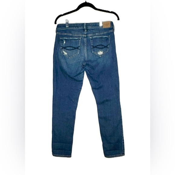Abercrombie & Fitch Straight Leg Mid Rise Distressed Jean, Size 28/6 - Picture 5 of 12